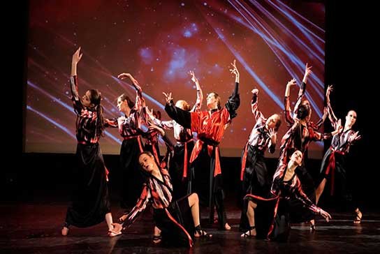 Dance & Art Company SOFISTIK-JIVO performing Bulgarian folk dance