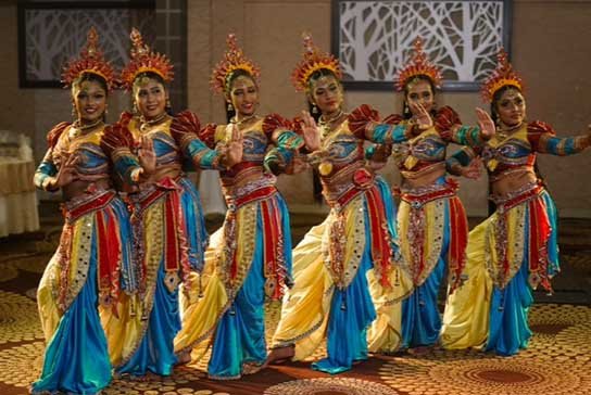 Vinyasaa Academy of Fine Arts showcasing Sri Lankan cultural heritage