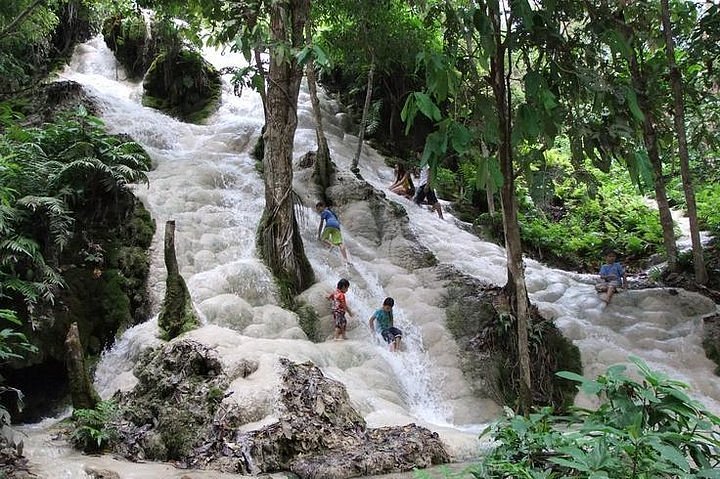 Bua Thong Sticky Waterfalls, Chiang Mai, Thailand